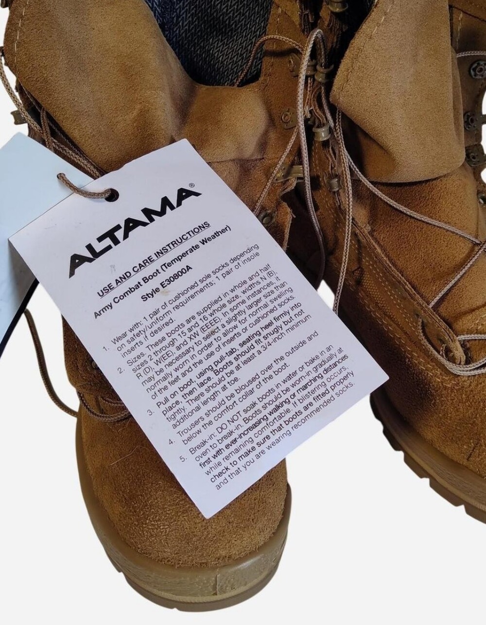Altama military boots size 3W, brand new with tag. Outsole 10.5.